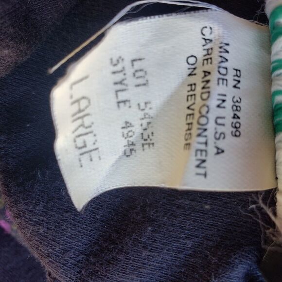 Vintage Closely Knit Skirt with Boho Print throughout - Picture 11 of 14